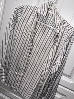 H&M White Dress Shirt with Black Pinstripes